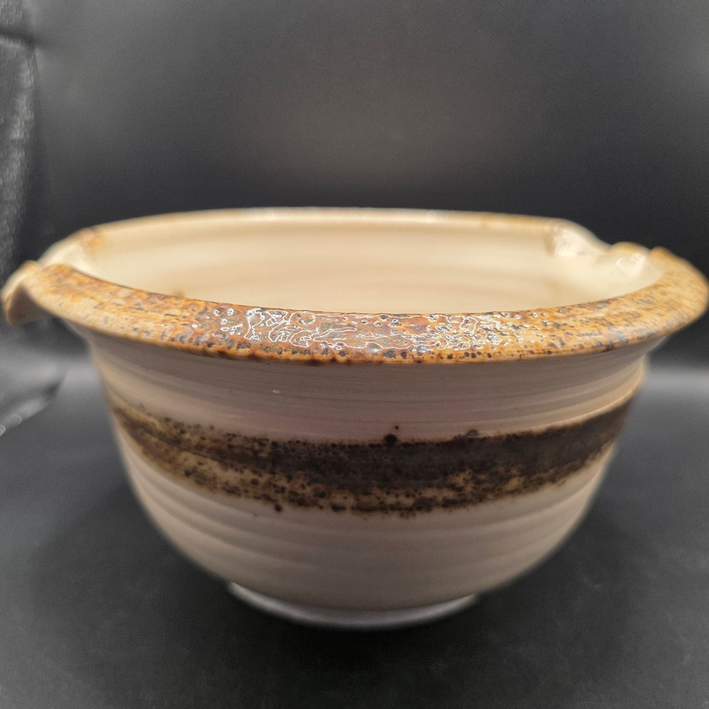 Vintage Studio Pottery‎ Signed Mixing Bowl Spout Cream Brown Ceramic 1974 8.5in - Picture 6 of 11